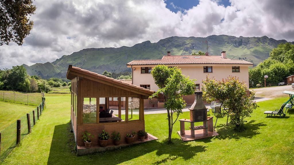 Apartamentos El Pradon De Santa Marina Parres de Llanes Dış mekan fotoğraf
