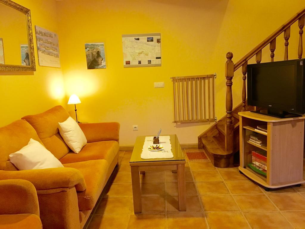 Apartamentos El Pradon De Santa Marina Parres de Llanes Dış mekan fotoğraf